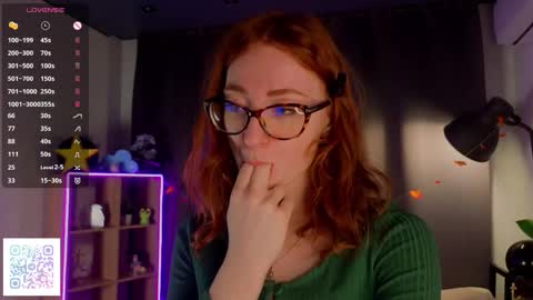 Snapshot of vivandellapenna chatting on 11/05/25, 04:12 Melissa online show from 11/05/25, 04:12