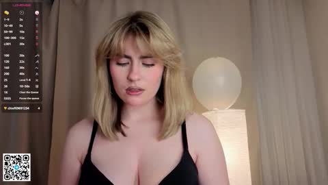 Snapshot of vivandellapenna chatting on 11/15/25, 06:15 Melissa online show from 11/15/25, 06:15