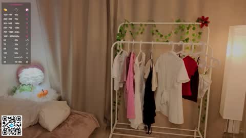 Snapshot of vivandellapenna chatting on 11/28/25, 06:32 Melissa online show from 11/28/25, 06:32