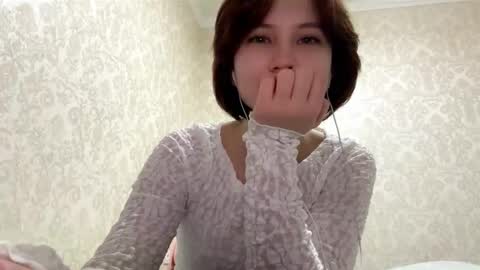 Snapshot of vivatrude chatting on 02/25/26, 02:16 Sonya online show from 02/25/26, 02:16