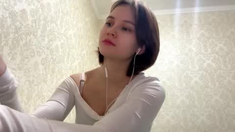 Snapshot of vivatrude chatting on 03/05/26, 02:24 Sonya online show from 03/05/26, 02:24