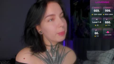Vivi   online show from 09/09/25, 01:27