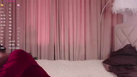 You like my friends can call me LUNA  This is my first day here online show from 10/22/25, 07:19