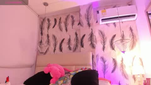 Viviana  online show from 10/10/25, 02:10