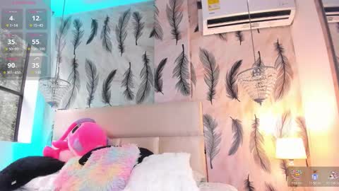 Snapshot of vivi_prinncess chatting on 11/30/25, 08:24 Viviana online show from 11/30/25, 08:24