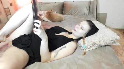 vivian_alison online show from 01/31/25, 08:12