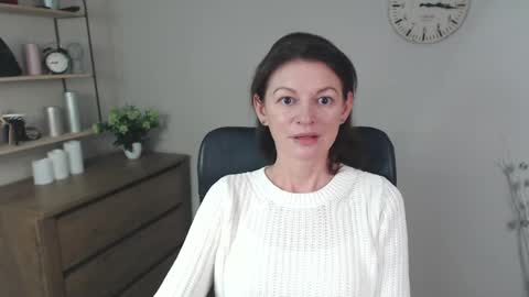 Vivian online show from 12/02/24, 06:41