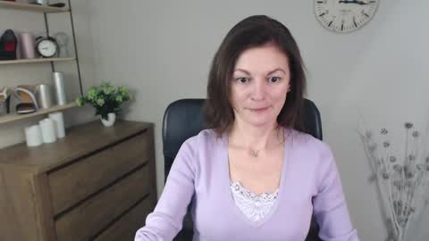 Vivian online show from 12/06/24, 05:42