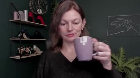 Snapshot of vivian_dream chatting on 11/17/25, 07:36 Vivian online show from 11/17/25, 07:36