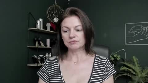 Snapshot of vivian_dream chatting on 05/30/26, 08:44 Vivian online show from 05/30/26, 08:44