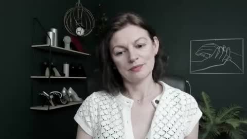 Snapshot of vivian_dream chatting on 06/10/26, 06:34 Vivian online show from 06/10/26, 06:34