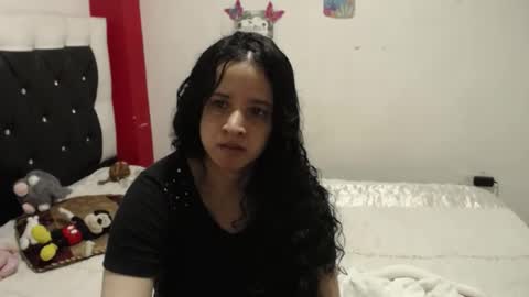 Snapshot of vivian_walt_ chatting on 09/29/25, 02:00 melissa online show from 09/29/25, 02:00