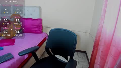 instagram Viviana73215 online show from 12/23/24, 02:17