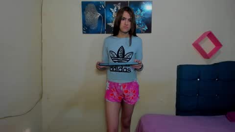 instagram Viviana73215 online show from 10/21/25, 12:06