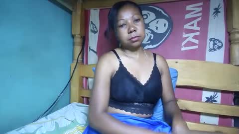 viviane0812 online show from 02/22/25, 06:50