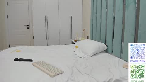 Snapshot of vivianmiller_ chatting on 03/22/26, 03:32 Vivian online show from 03/22/26, 03:32