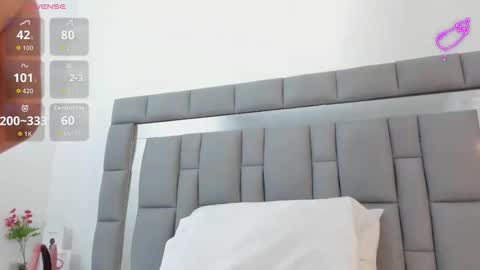 Vivi online show from 09/16/25, 12:06