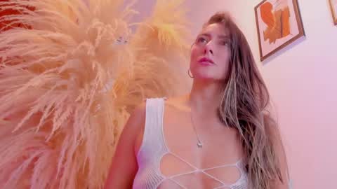 Vivi online show from 05/20/26, 12:44