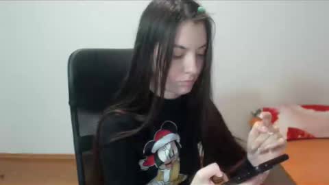 Vivian Gray online show from 12/14/24, 05:25