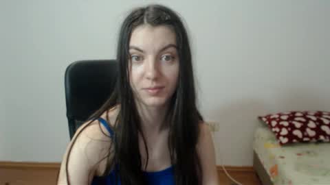 Vivian Gray online show from 01/01/25, 05:33