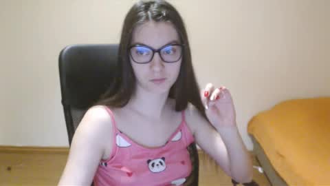 Vivian Gray online show from 02/03/25, 03:59