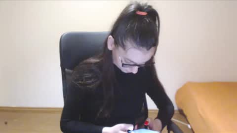 Vivian Gray online show from 02/06/25, 04:58