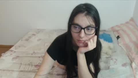 Vivian Gray online show from 10/06/25, 11:02