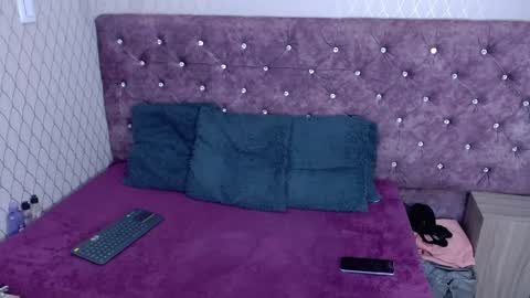 VivianRose online show from 09/30/25, 03:22