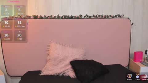 Vivian online show from 09/23/25, 12:41