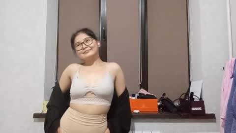 Viola online show from 09/12/25, 02:28