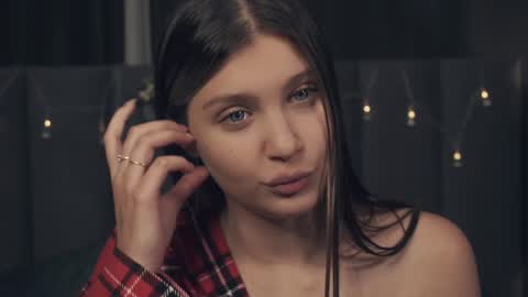 Nelly and Mari online show from 01/04/25, 07:02
