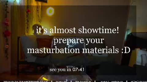 Snapshot of vivid_whit chatting on 07/08/26, 06:12 Whitney online show from 07/08/26, 06:12