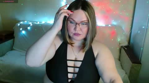Vivien online show from 03/02/25, 08:29