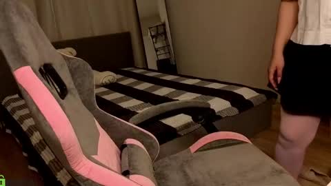 vivien_ross online show from 06/05/26, 01:45