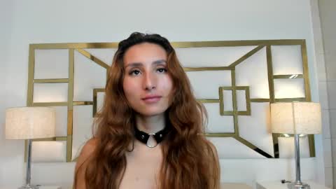 Viviene online show from 06/07/26, 04:33