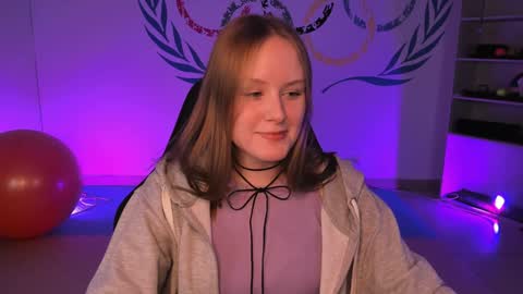 Vivien online show from 12/03/24, 01:10