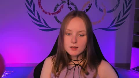 Vivien online show from 12/03/24, 07:22