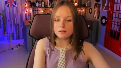 Vivien online show from 12/05/24, 04:23