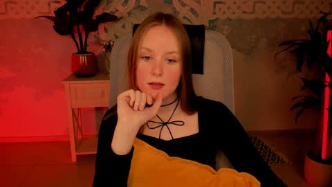 Vivien online show from 12/10/24, 01:22