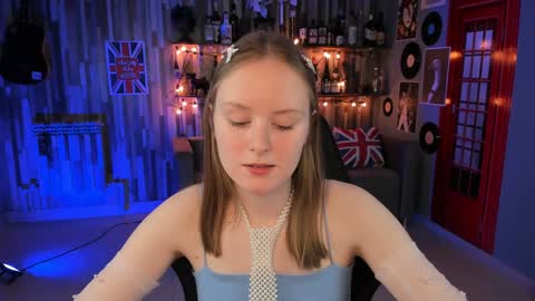 Vivien online show from 12/12/24, 05:26