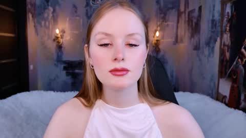 Vivien online show from 11/29/25, 01:25