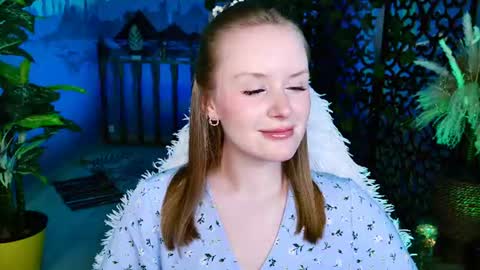 Vivien online show from 06/23/26, 05:27
