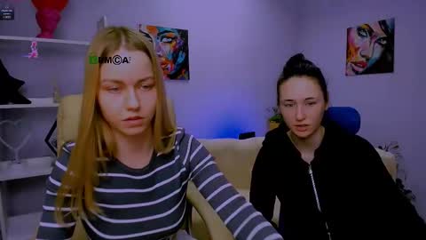 Snapshot of vivienne_sweet chatting on 02/26/25, 01:19 Vivi online show from 02/26/25, 01:19