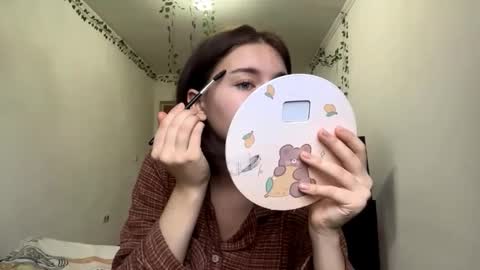 Snapshot of viviennebreihan chatting on 11/09/25, 07:06 Vivi online show from 11/09/25, 07:06