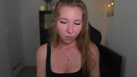VivienVance online show from 06/16/26, 09:50