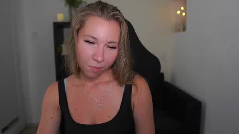 VivienVance online show from 07/14/26, 02:01