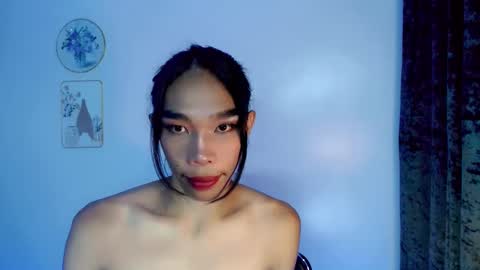 Snapshot of vixen_foxx chatting on 02/18/26, 06:53 vixen online show from 02/18/26, 06:53