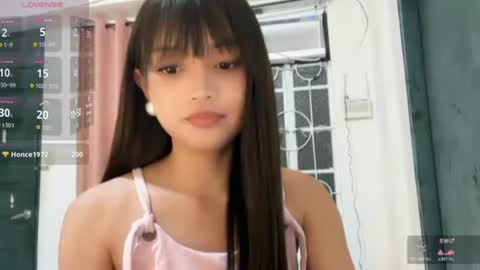 Snapshot of vixendarlingx chatting on 06/21/26, 03:47 Donna online show from 06/21/26, 03:47