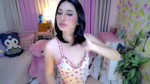 Snapshot of vixenluscious chatting on 07/14/26, 01:19 vixenluscious online show from 07/14/26, 01:19