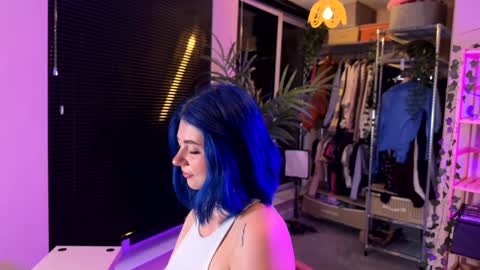 Snapshot of vixenp chatting on 09/29/25, 06:24 Polly Online mostly at 9pm-2am UK Time online show from 09/29/25, 06:24